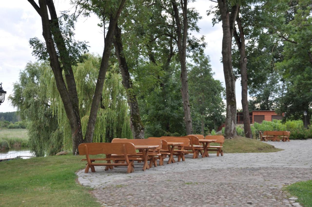 Rezydencja Marii Rybieniec Hotel Kiszkowo Esterno foto